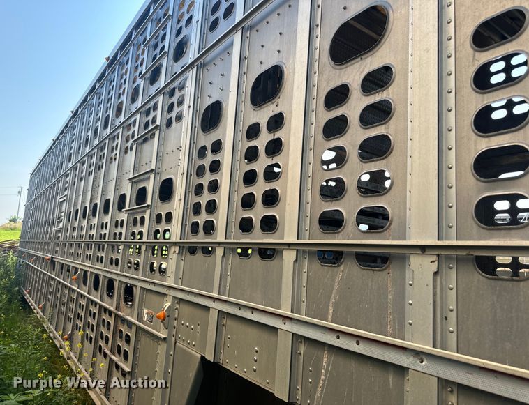 image for item DP8428 2008 Wilson PSDCL-402BP livestock trailer