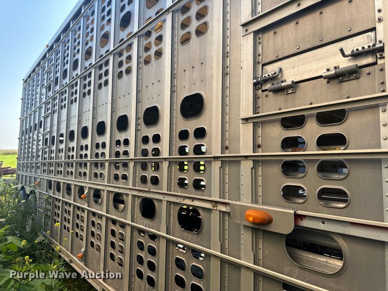 image for item DP8428 2008 Wilson PSDCL-402BP livestock trailer