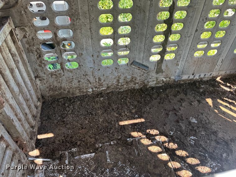 image for item DP8428 2008 Wilson PSDCL-402BP livestock trailer