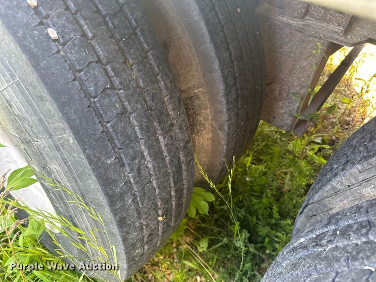 image for item DP8428 2008 Wilson PSDCL-402BP livestock trailer