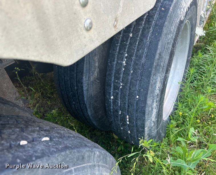 image for item DP8428 2008 Wilson PSDCL-402BP livestock trailer