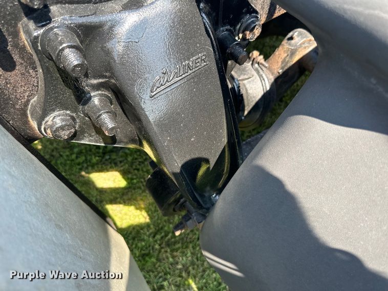 image for item DP8431 2005 Freightliner Columbia semi truck