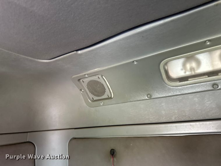 image for item DP8431 2005 Freightliner Columbia semi truck