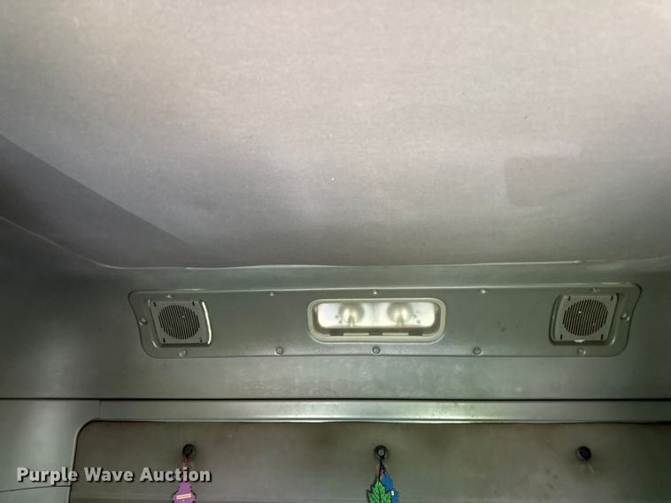 image for item DP8431 2005 Freightliner Columbia semi truck