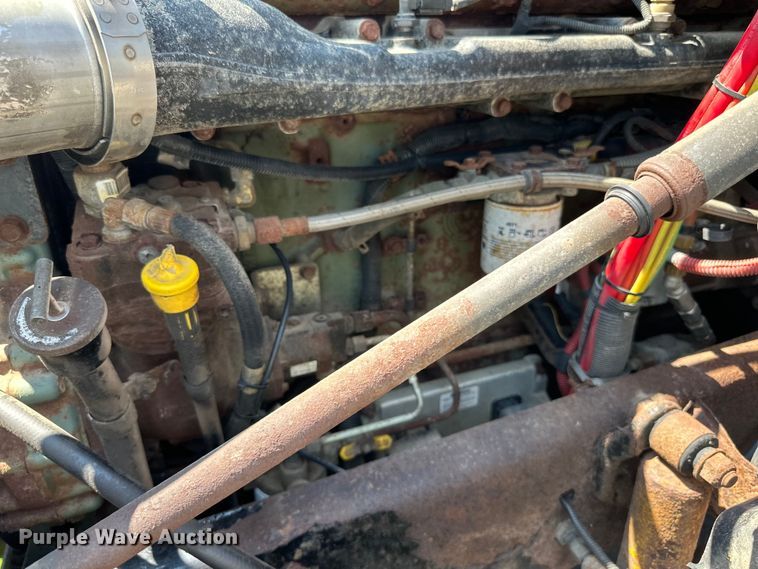 image for item DP8431 2005 Freightliner Columbia semi truck