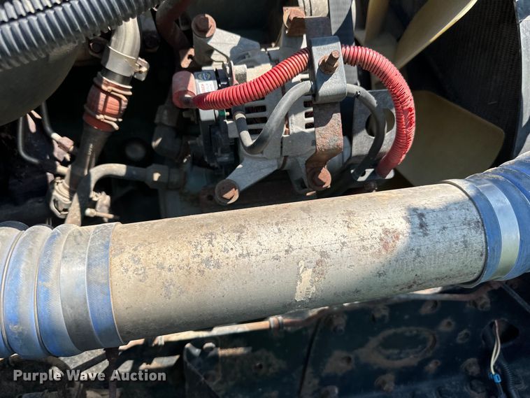 image for item DP8431 2005 Freightliner Columbia semi truck