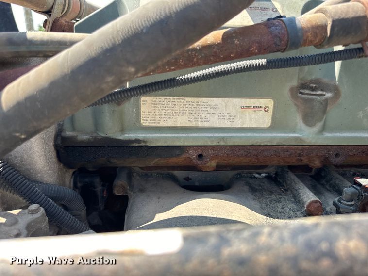 image for item DP8431 2005 Freightliner Columbia semi truck