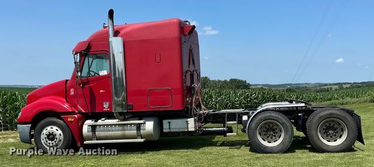 image for item DP8432 2006 Freightliner  Columbia semi truck