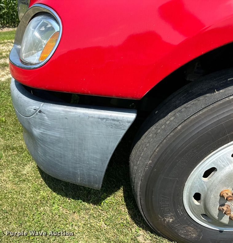 image for item DP8432 2006 Freightliner  Columbia semi truck