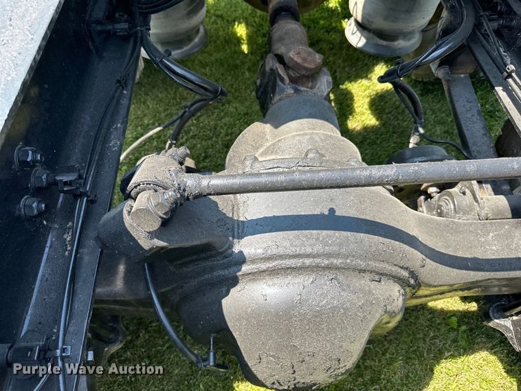 image for item DP8432 2006 Freightliner  Columbia semi truck