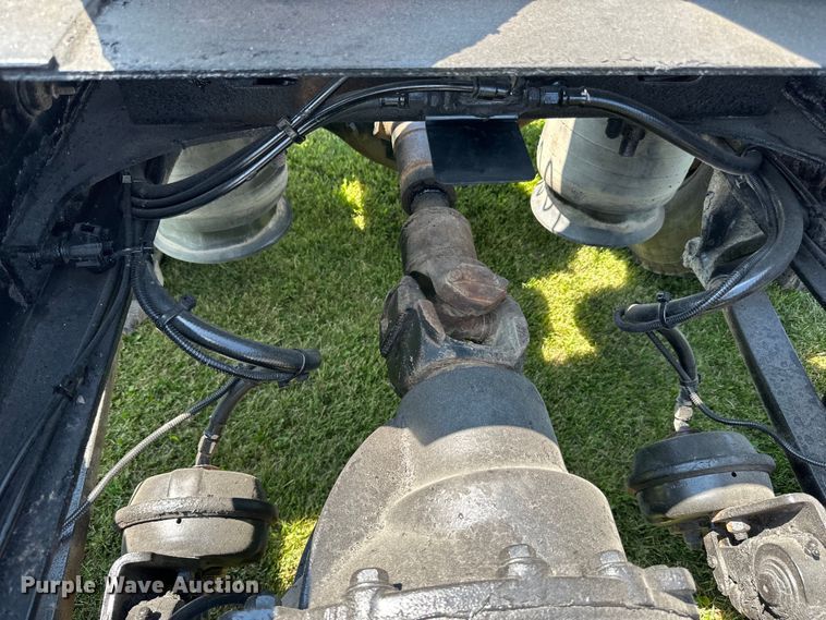 image for item DP8432 2006 Freightliner  Columbia semi truck