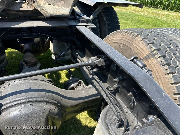 image for item DP8432 2006 Freightliner  Columbia semi truck