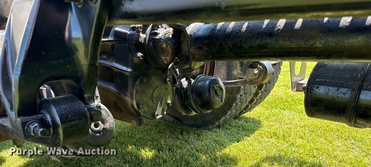 image for item DP8432 2006 Freightliner  Columbia semi truck