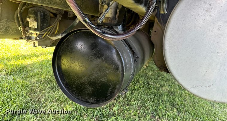 image for item DP8432 2006 Freightliner  Columbia semi truck