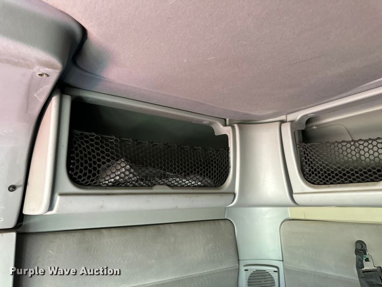 image for item DP8432 2006 Freightliner  Columbia semi truck