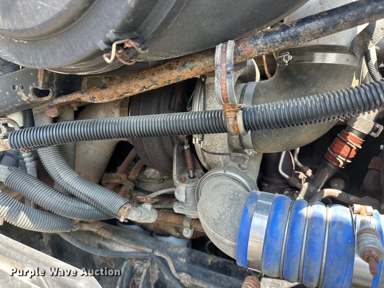 image for item DP8432 2006 Freightliner  Columbia semi truck