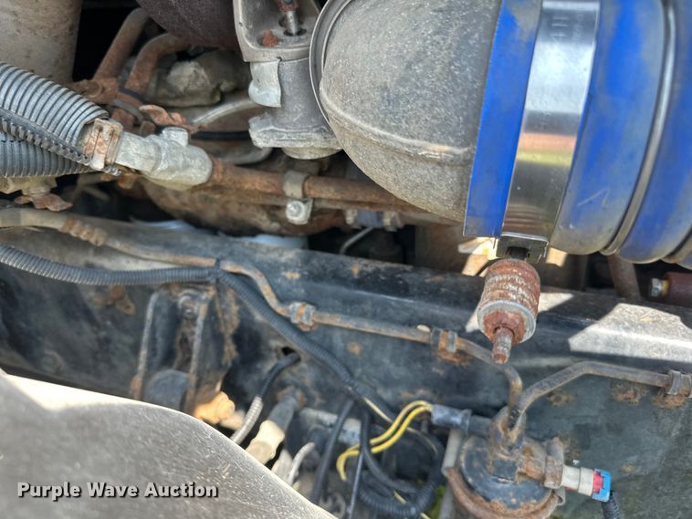 image for item DP8432 2006 Freightliner  Columbia semi truck