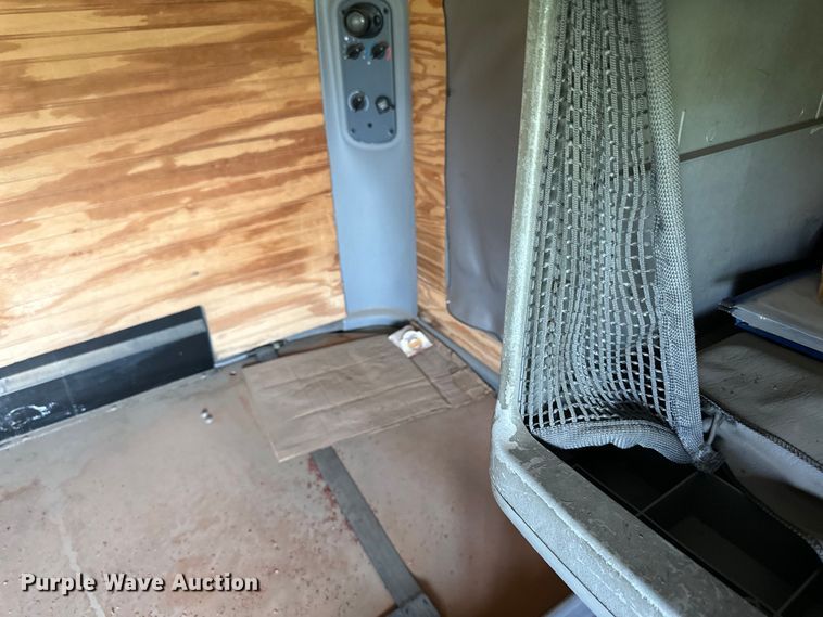 image for item DP8433 2003 Freightliner  Columbia  semi truck