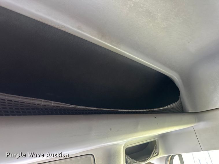 image for item DP8433 2003 Freightliner  Columbia  semi truck