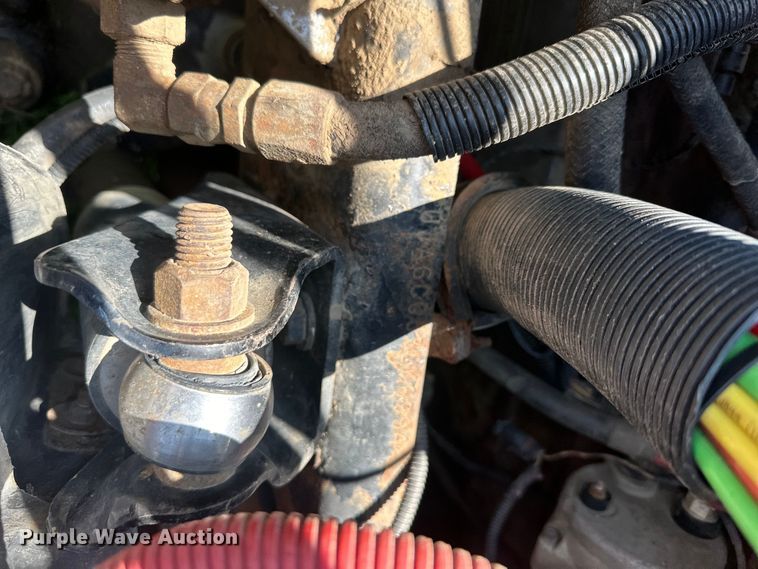 image for item DP8433 2003 Freightliner  Columbia  semi truck