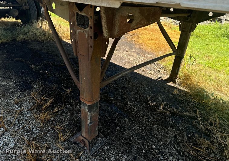 image for item DQ6866 1990 Wabash dry van trailer