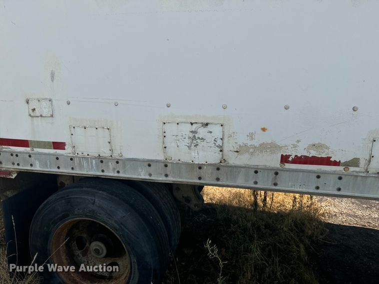 image for item DQ6866 1990 Wabash dry van trailer