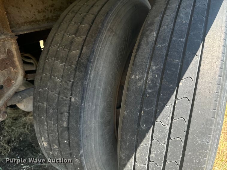 image for item DQ6866 1990 Wabash dry van trailer