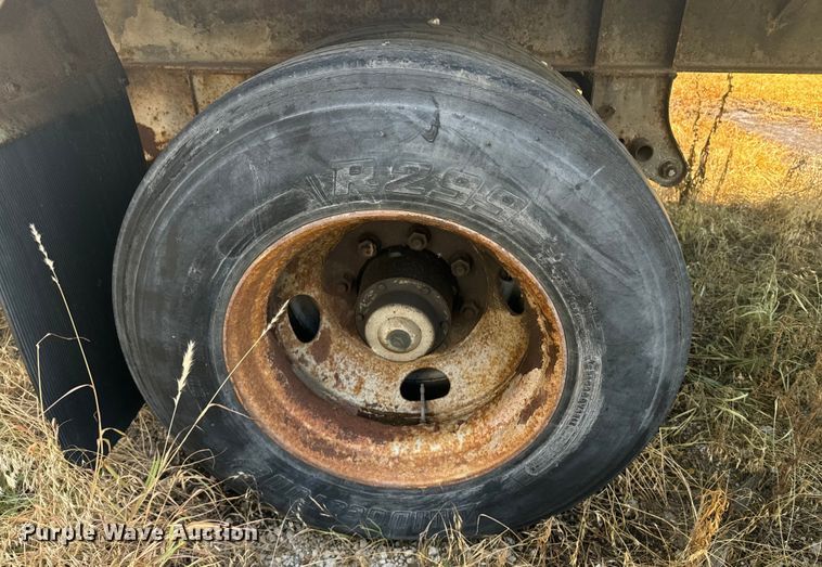 image for item DQ6866 1990 Wabash dry van trailer