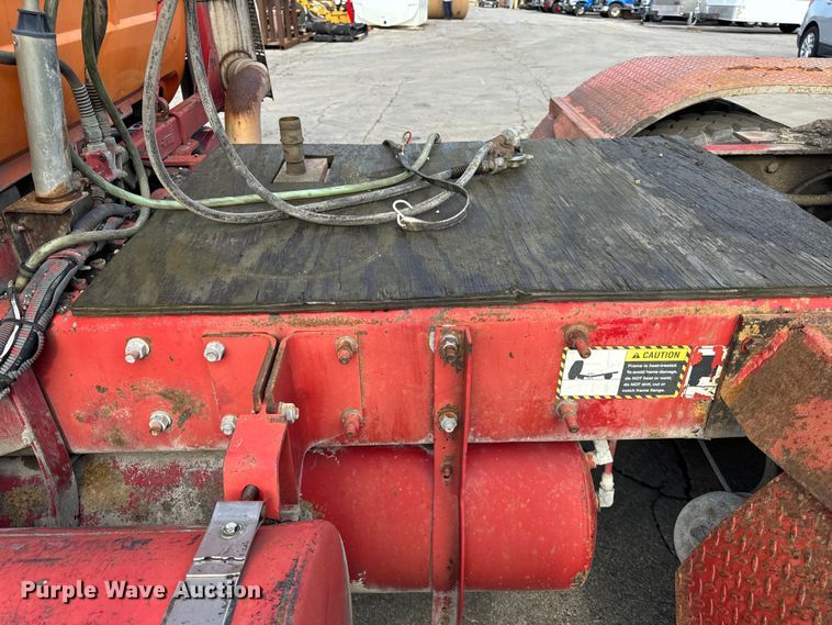 image for item DV5791 2001 Mack  RD690S semi truck