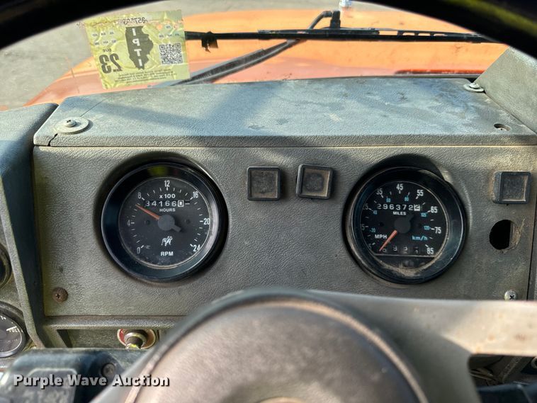 image for item DV5791 2001 Mack  RD690S semi truck