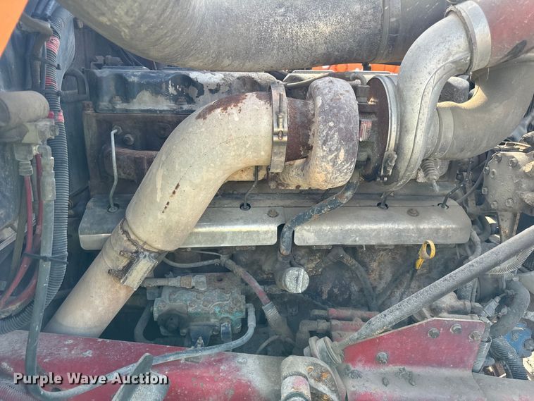 image for item DV5791 2001 Mack  RD690S semi truck