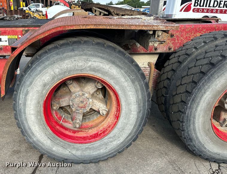 image for item DV5791 2001 Mack  RD690S semi truck