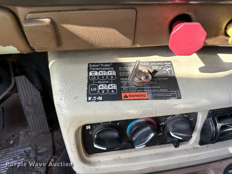 image for item DV5797 2004 Mack  CV713 semi truck