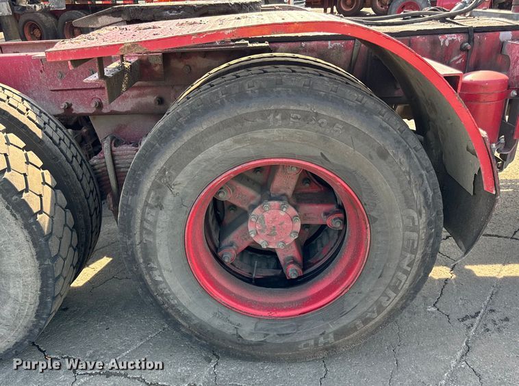 image for item DV5797 2004 Mack  CV713 semi truck