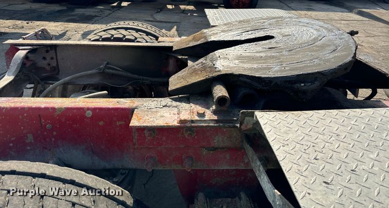 image for item DV5799 2001 Mack  RD690S semi truck