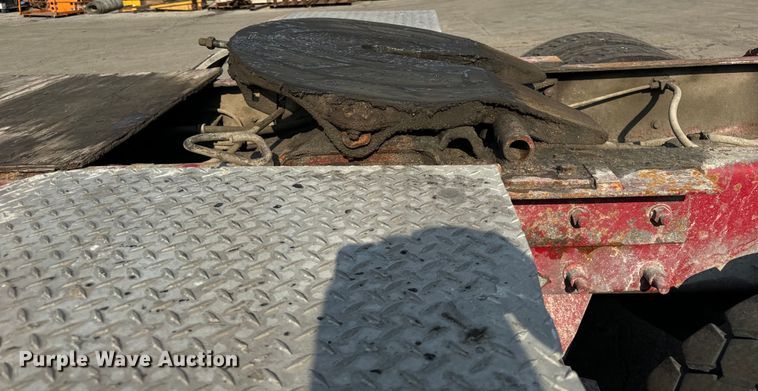 image for item DV5799 2001 Mack  RD690S semi truck