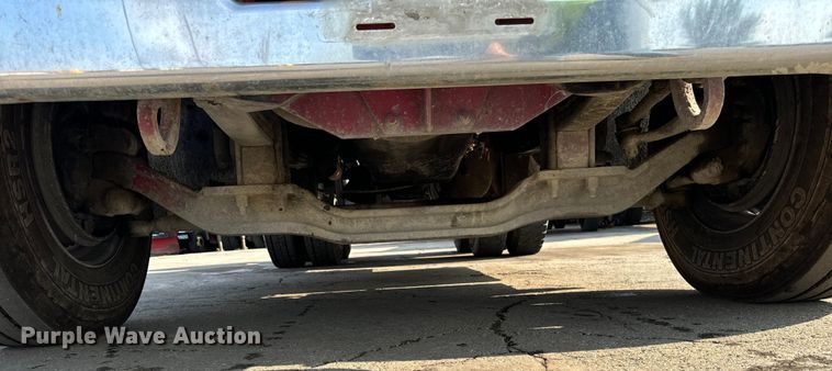 image for item DV5799 2001 Mack  RD690S semi truck