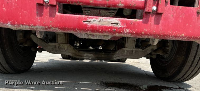 image for item DV5800 2001 Mack  RD690S semi truck