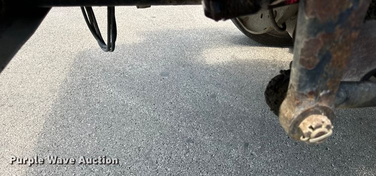 image for item DV5820 1999 International  2674 semi truck