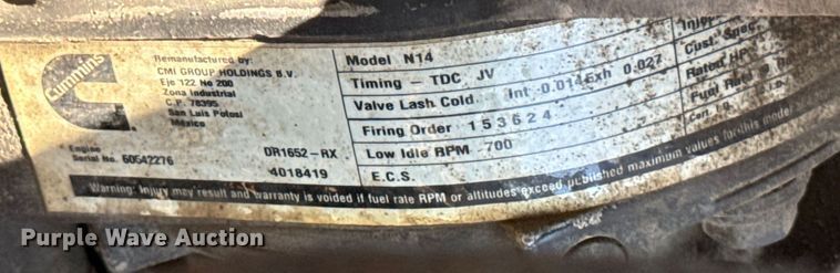 image for item DV5821 1999 International  2674 semi truck