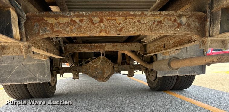 image for item DV5823 1997 Chevrolet  3500 box truck