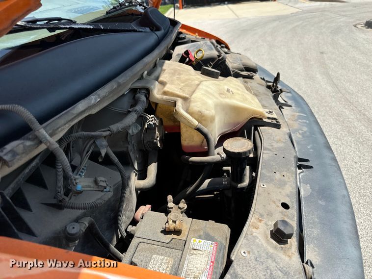 image for item DV5823 1997 Chevrolet  3500 box truck