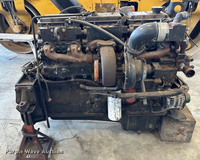 image for item DV5824 2012 Cummins  N14 engine