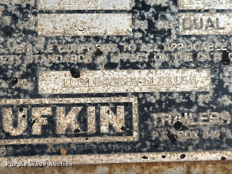 image for item DX0936 1997 Lufkin flatbed trailer