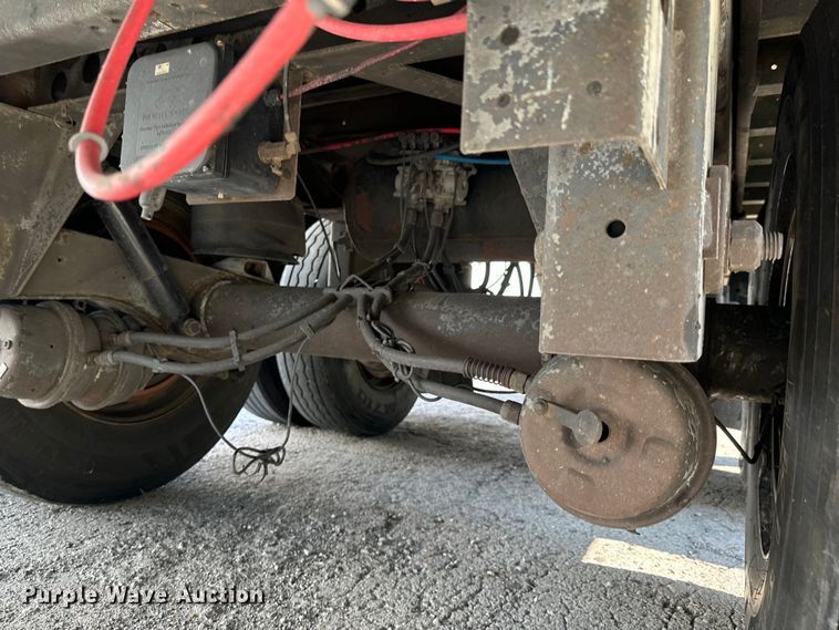 image for item DX0940 2014 Wabash refrigerated van trailer