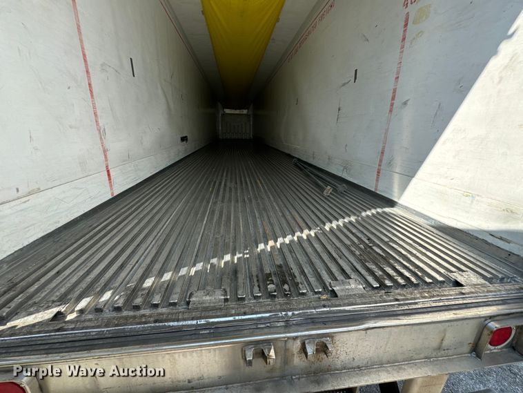 image for item DX0940 2014 Wabash refrigerated van trailer