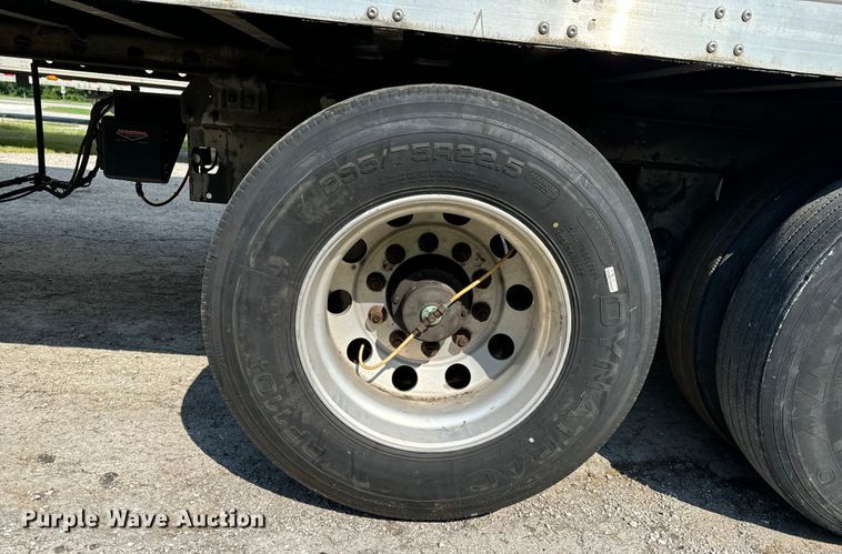 image for item DX0940 2014 Wabash refrigerated van trailer