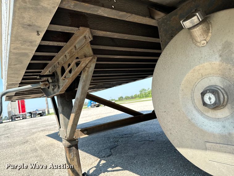 image for item DX0941 2013 Wabash refrigerated van trailer