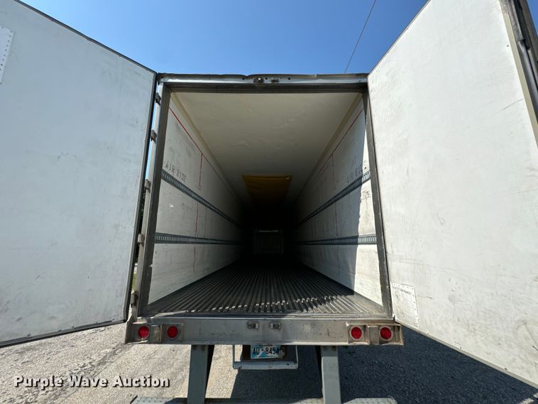 image for item DX0941 2013 Wabash refrigerated van trailer