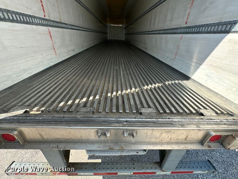 image for item DX0941 2013 Wabash refrigerated van trailer